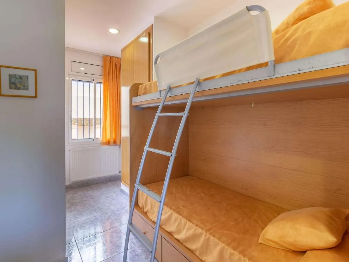 Apartment Apartamento Luminoso Con Terraza, Wifi, Garaje Y A 50M De La Playa En Llanca - Es-228-15