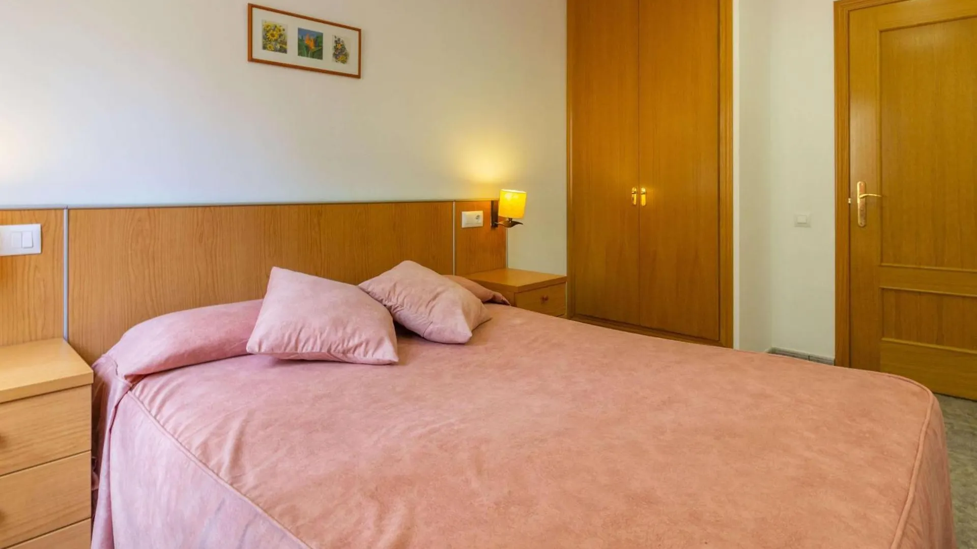 Apartamento Luminoso Con Terraza, Wifi, Garaje Y A 50M De La Playa En Llanca - Es-228-15 0*,  Spain