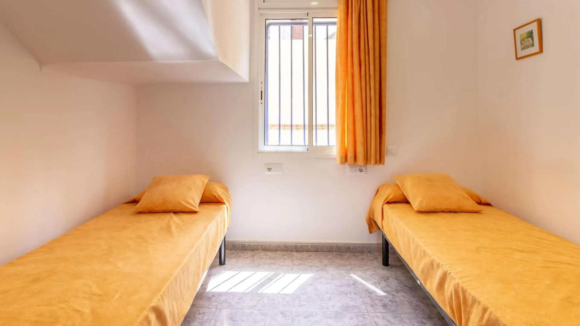 Apartamento Luminoso Con Terraza, Wifi, Garaje Y A 50M De La Playa En Llanca - Es-228-15 0*,  Spain