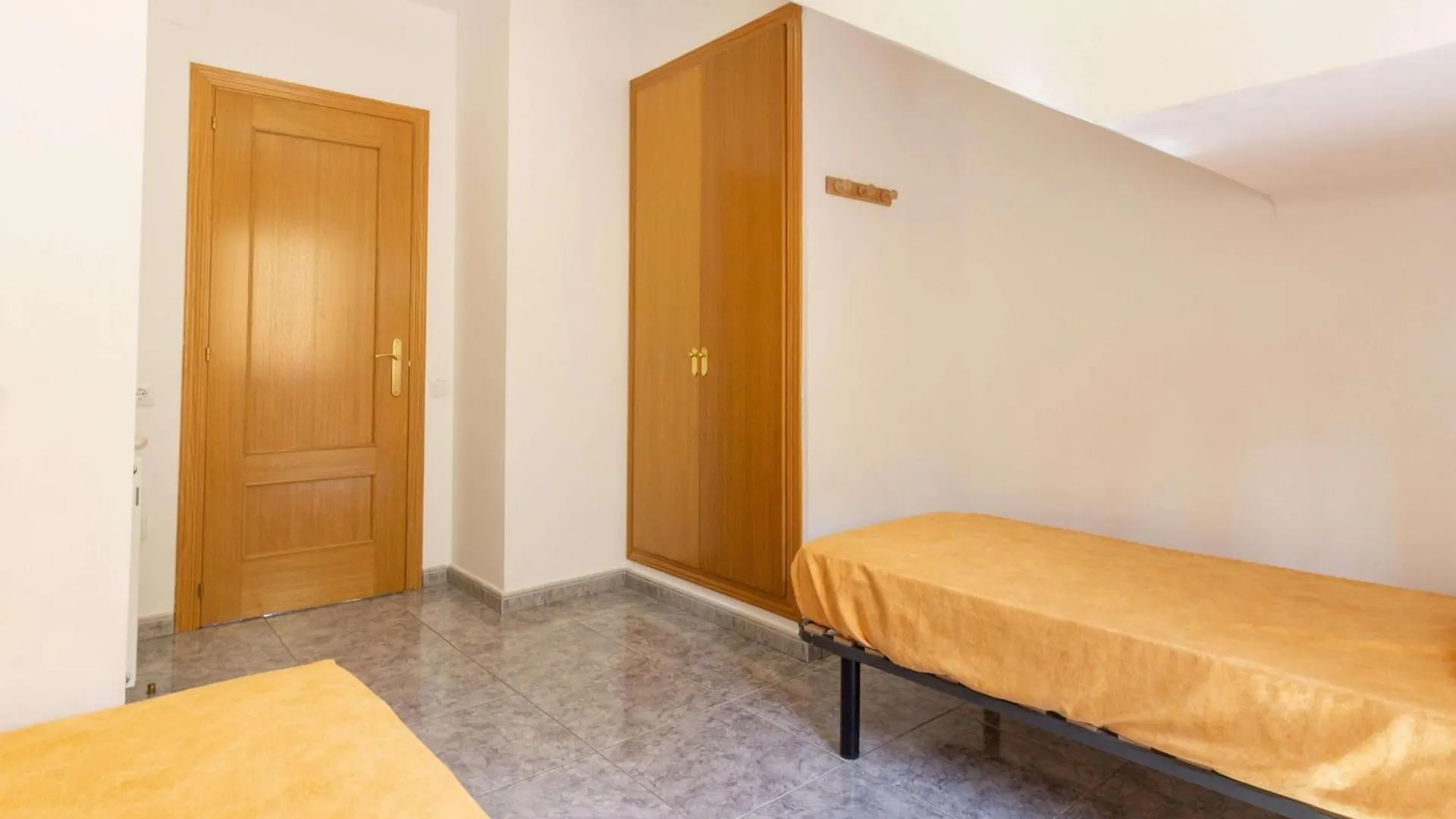 Apartment Apartamento Luminoso Con Terraza, Wifi, Garaje Y A 50M De La Playa En Llanca - Es-228-15 Spain